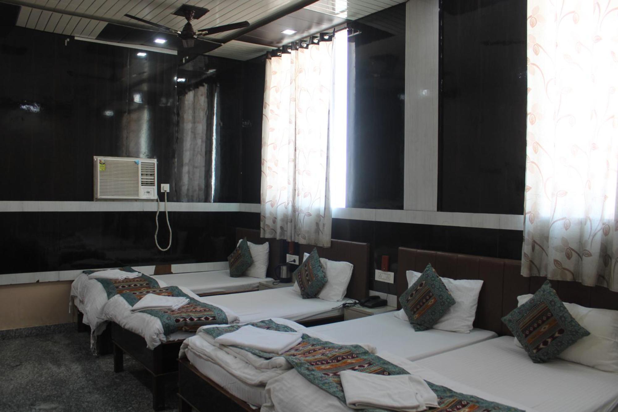Hotel Singh Residency Varanasi Exterior foto